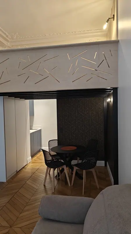 Espace de vie sous mezzanine
